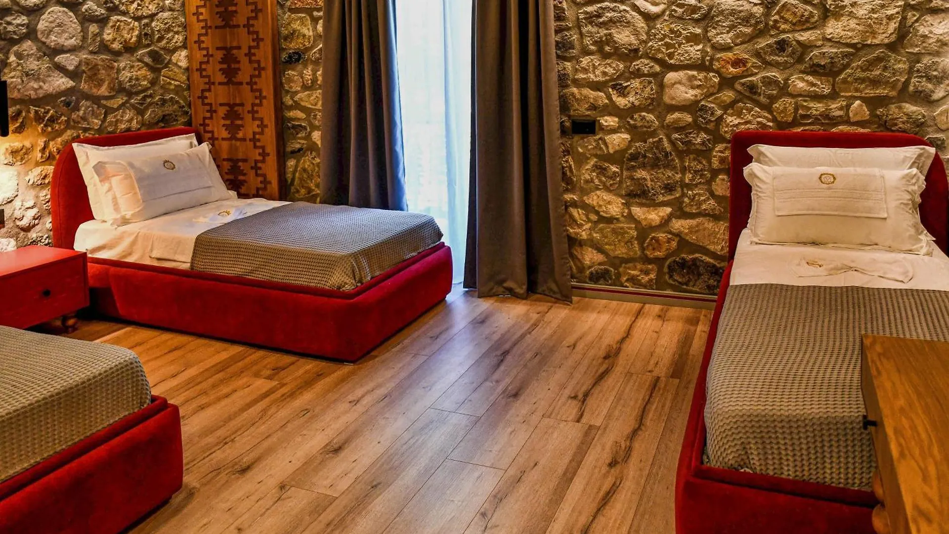 **** Hotel Villa Golden Theth Grunas Albania