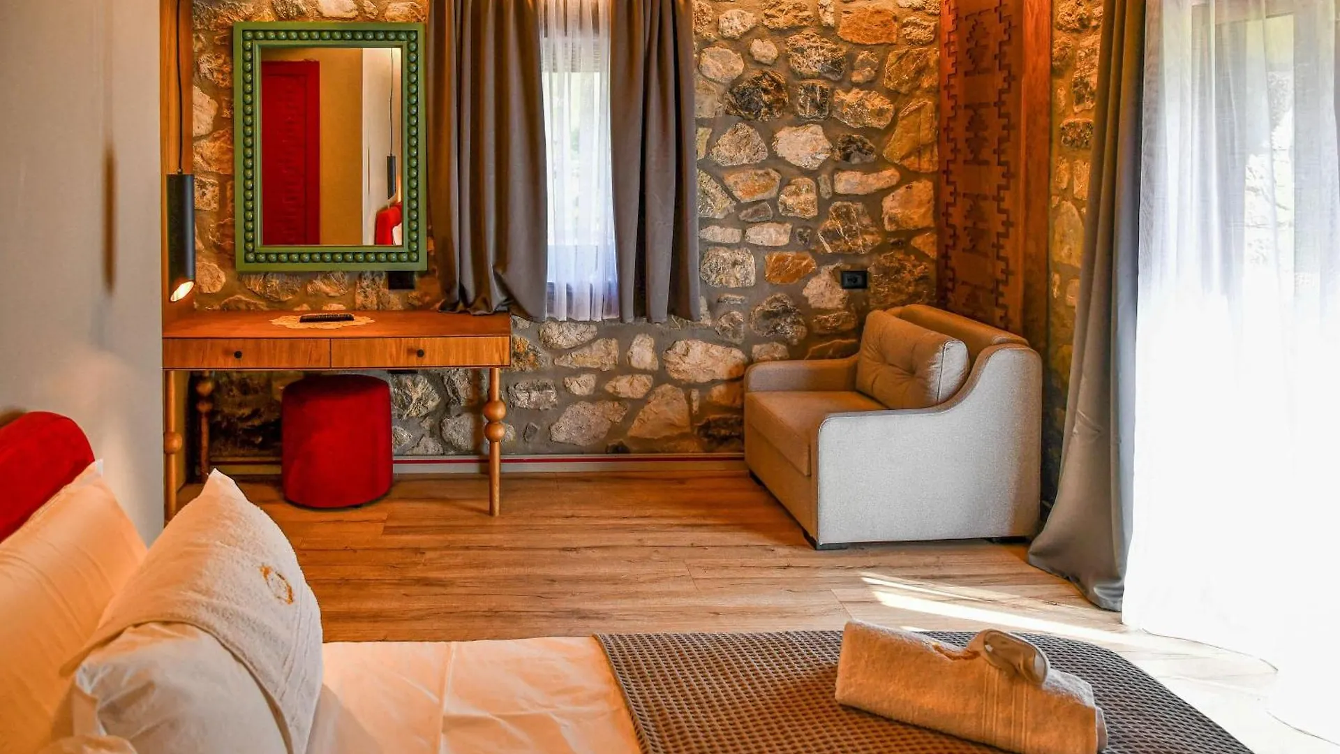 Villa Golden Theth Grunas