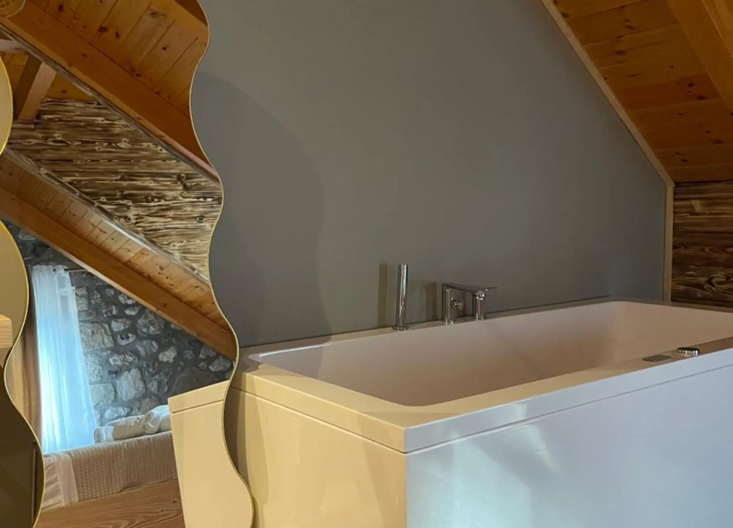 Hotell Villa Golden Theth Grunas